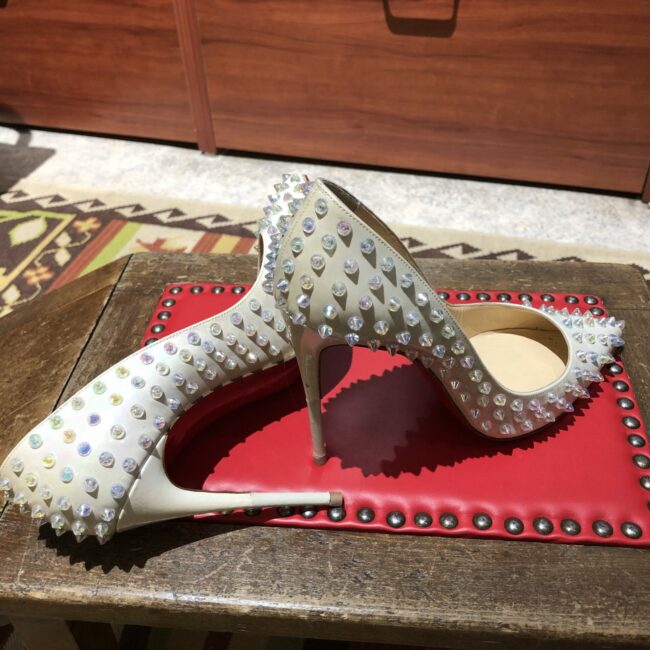 Münchener Schuhwerkstätten Louboutin Reparatur NACHHER