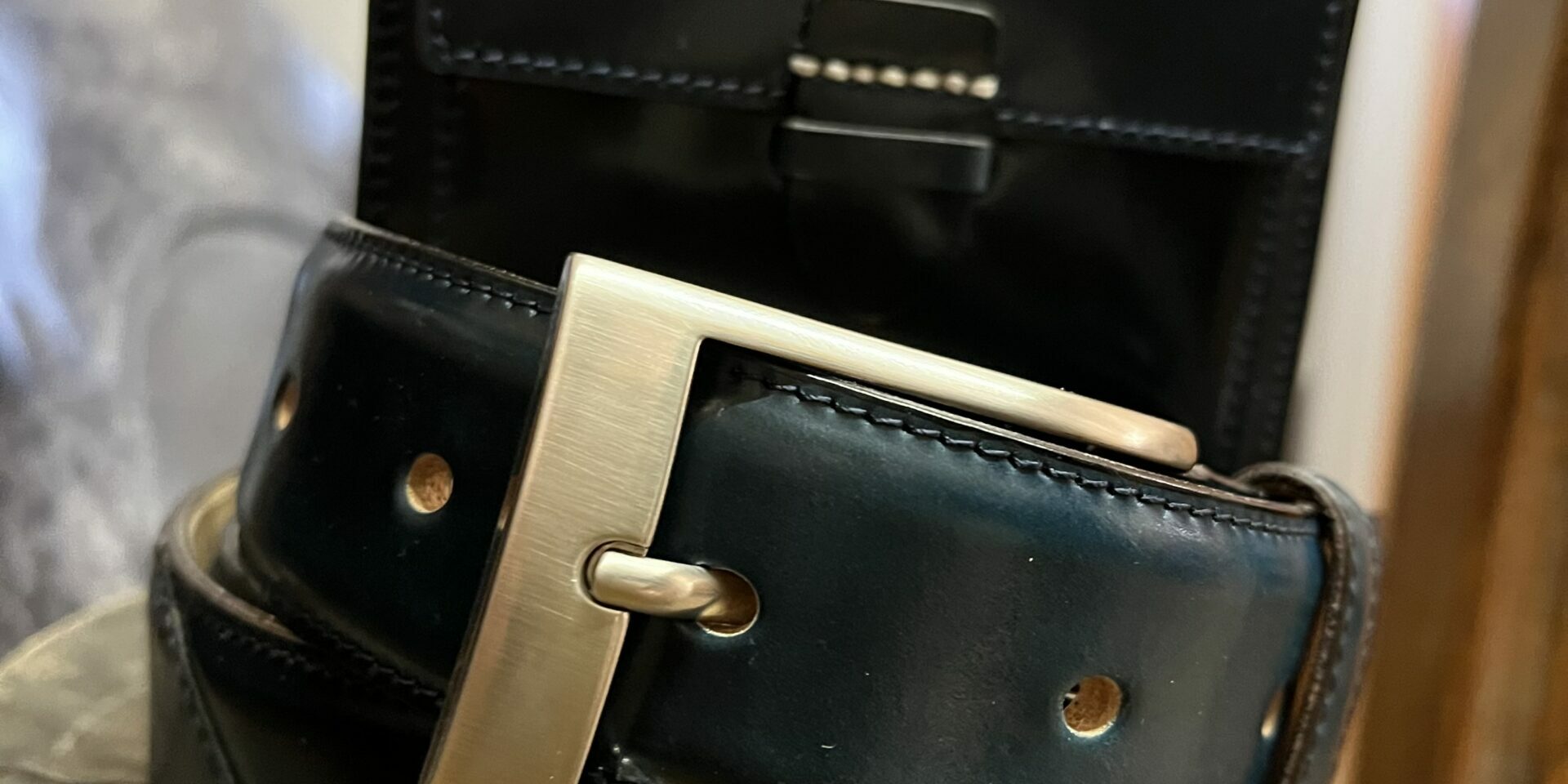 Münchener Schuhwerkstätten Cordovan Gürtel und Wallet Denim